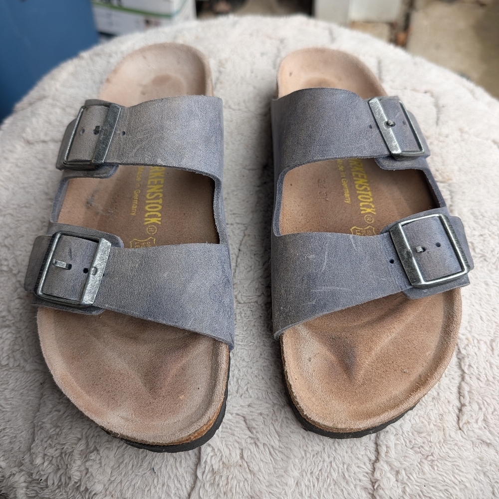 Women's Birkenstock Light Gray Blue Leather Sandals Size 9/40